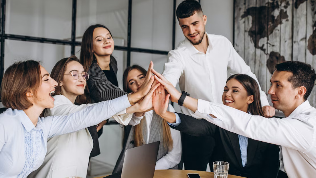 Desenvolvimento pessoal e profissional Desenvolvimento pessoal e profissional